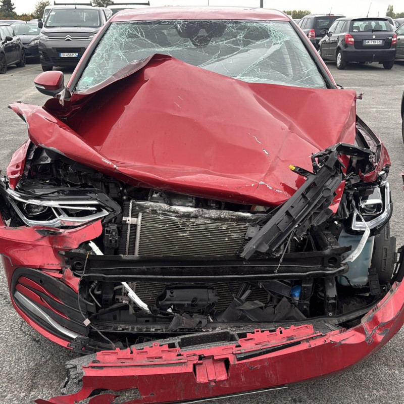 VOLKSWAGEN GOLF 8 PHASE 1 1.0 TSI - 12V TURBO Photo n°18