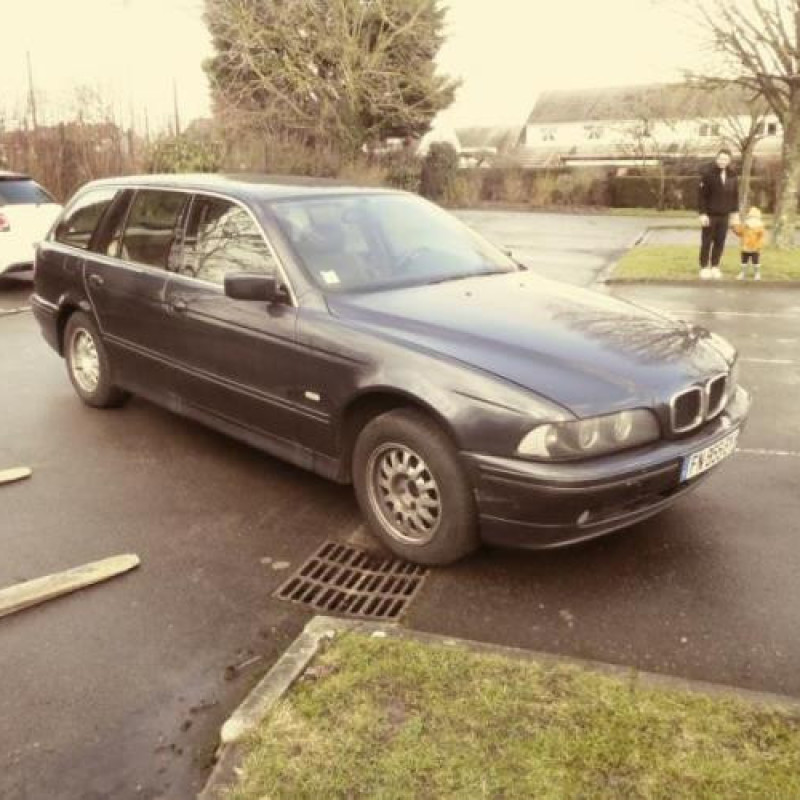 Aile avant gauche BMW SERIE 5 E39 Photo n°7