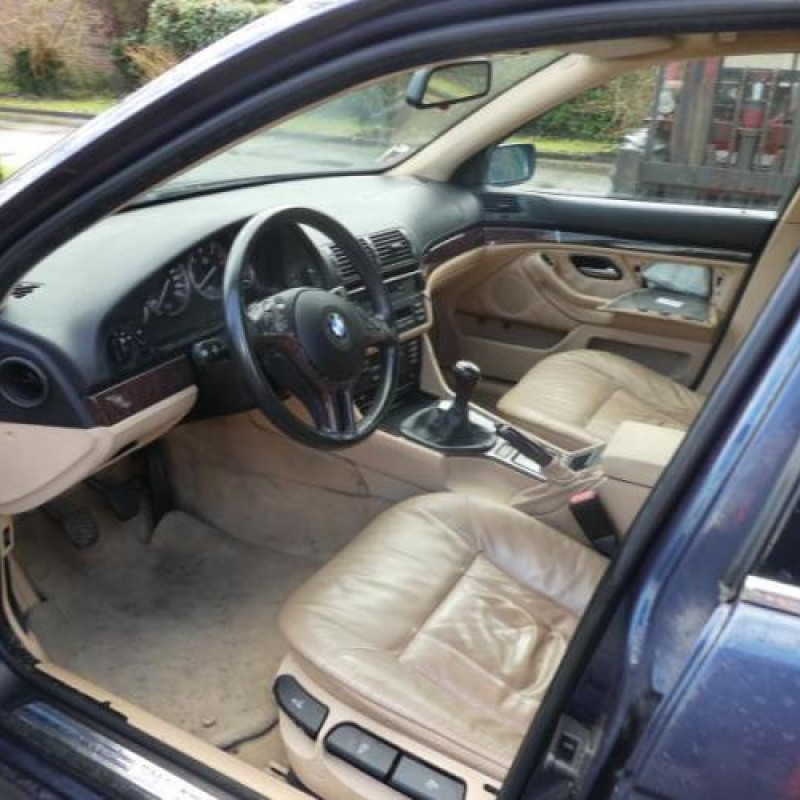 Aile avant gauche BMW SERIE 5 E39 Photo n°8