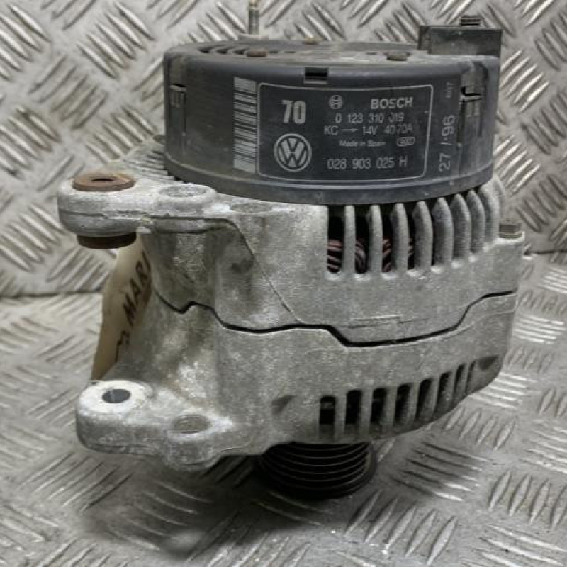 Alternateur VOLKSWAGEN GOLF 3 Photo n°1