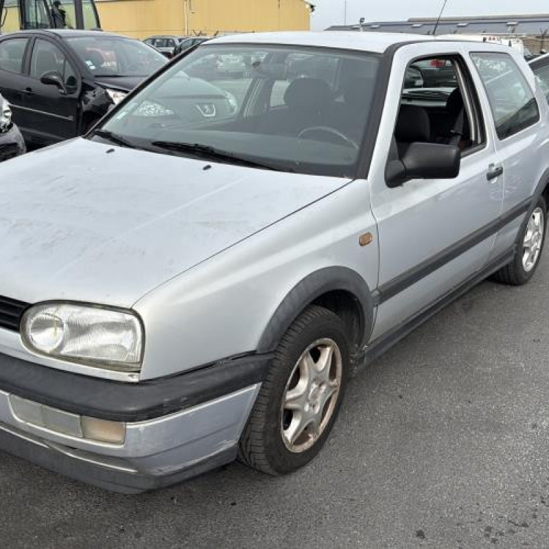 Alternateur VOLKSWAGEN GOLF 3 Photo n°4