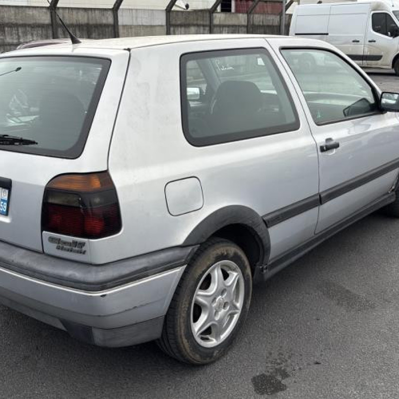 Alternateur VOLKSWAGEN GOLF 3 Photo n°6