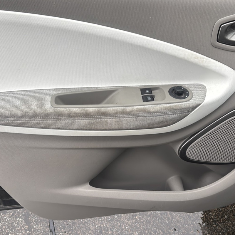 RENAULT ZOE 2 ZE Photo n°14