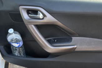 PEUGEOT 2008 1 PHASE 1 1.2 VTI - 12V