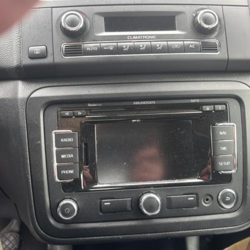 Interrupteur de leve vitre avant gauche SKODA FABIA 2 Photo n°19