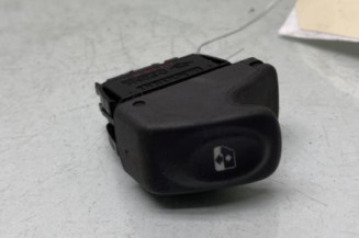 Interrupteur de leve vitre avant droit RENAULT CLIO 2 Photo n°1