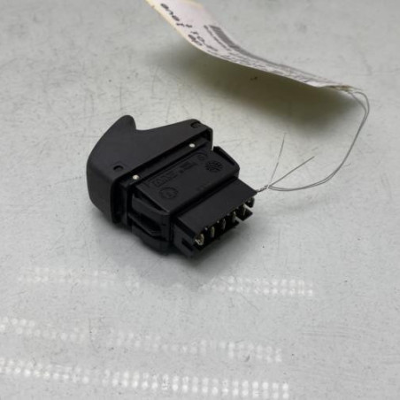 Interrupteur de leve vitre avant droit RENAULT CLIO 2