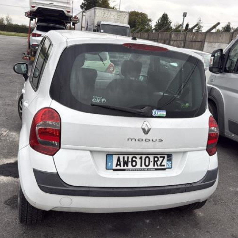 Malle/Hayon arriere RENAULT MODUS Photo n°16