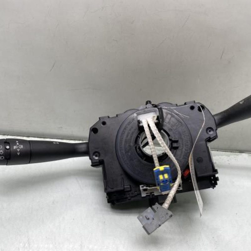 Com (Bloc Contacteur Tournant+Commodo Essuie Glace+Commodo Phare) CITROEN C3 1 Photo n°1