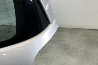 Malle/Hayon arriere RENAULT CLIO 3