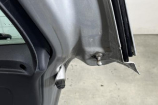 Malle/Hayon arriere RENAULT CLIO 3