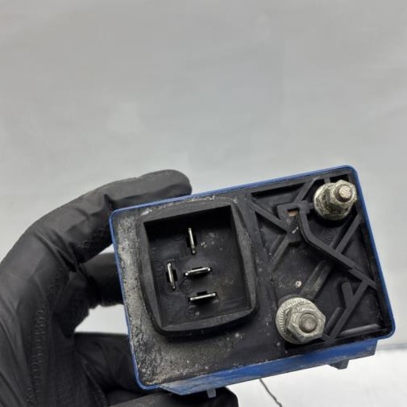 Boitier de prechauffage PEUGEOT 205 Photo n°3