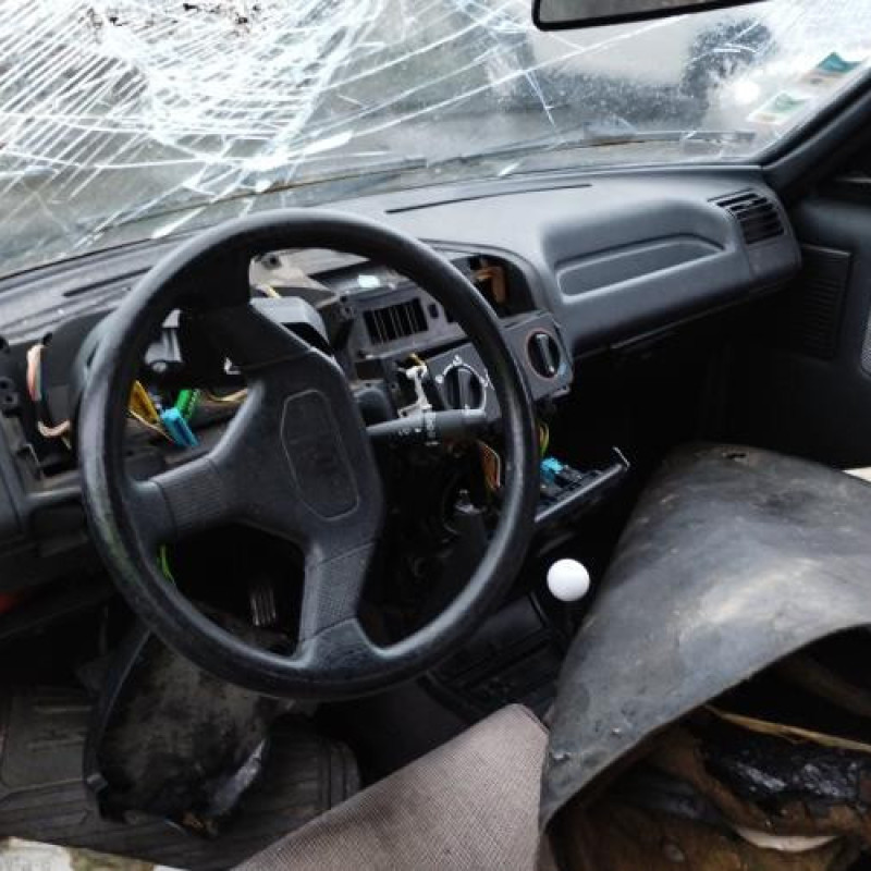 Boitier de prechauffage PEUGEOT 205 Photo n°16