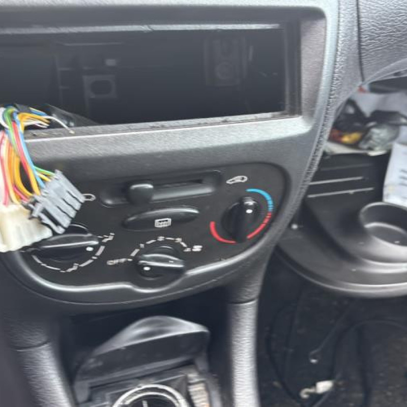 Antenne PEUGEOT 206 Photo n°19