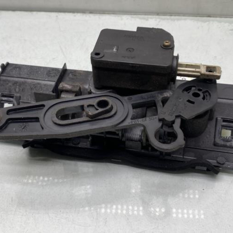 Bouton de coffre PEUGEOT 206 Photo n°4