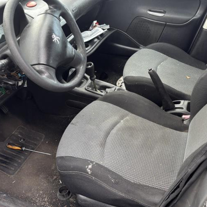 Bouton de coffre PEUGEOT 206 Photo n°14