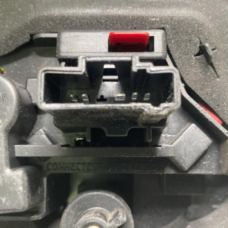 Feu arriere principal gauche (feux) PEUGEOT 206 Photo n°3