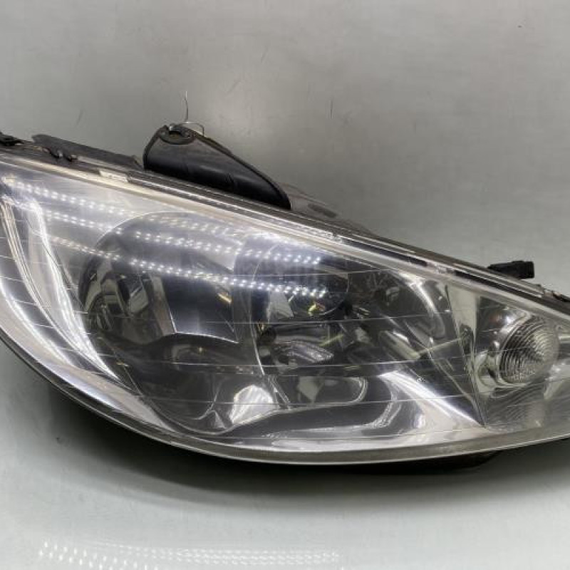 Optique avant principal droit (feux)(phare) PEUGEOT 206 Photo n°1