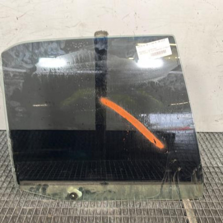 Vitre arriere droit PEUGEOT 306 Photo n°1