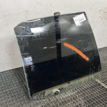 Vitre arriere droit PEUGEOT 306