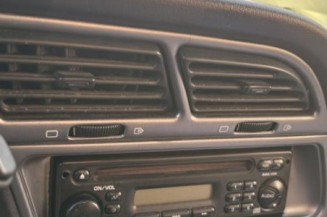 Vitre arriere droit PEUGEOT 306