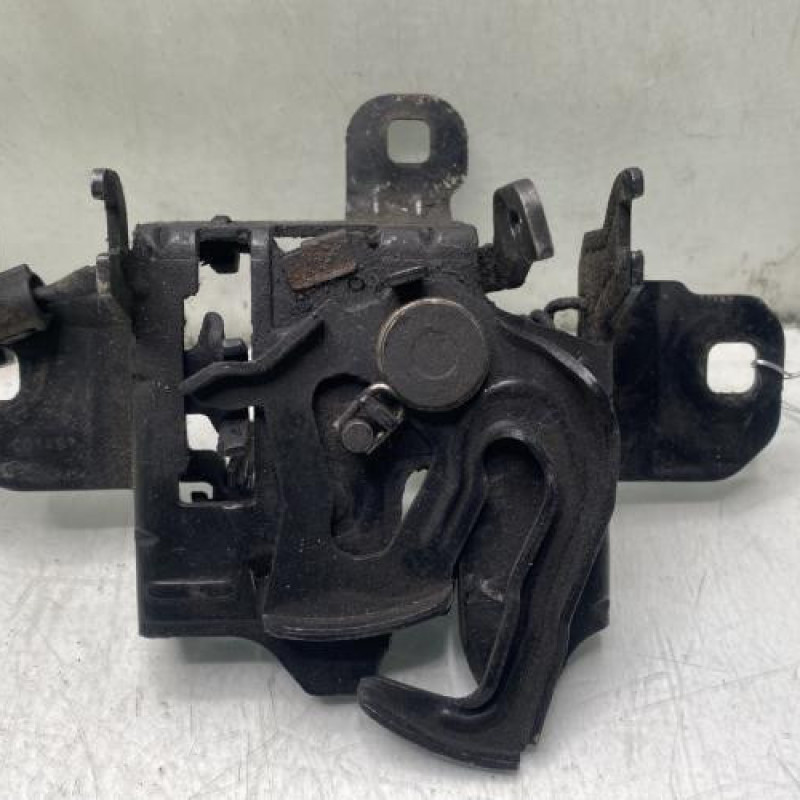 Fermeture de capot VOLKSWAGEN GOLF 4 Photo n°2