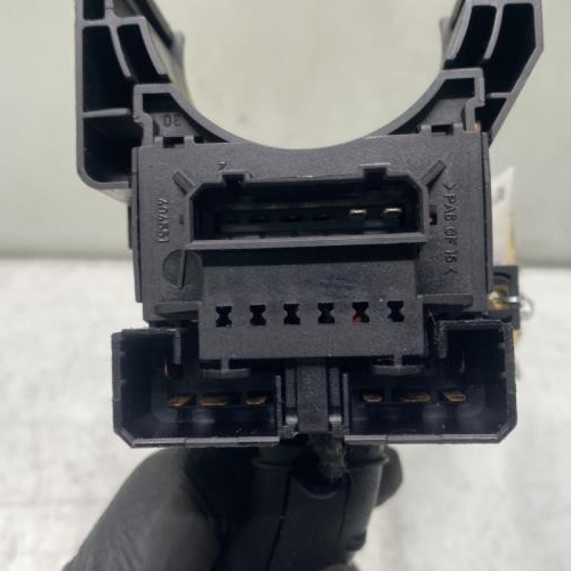 Commodo d'essuie glaces VOLKSWAGEN GOLF 4 Photo n°4