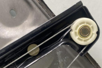 Leve vitre electrique arriere gauche VOLKSWAGEN GOLF 4