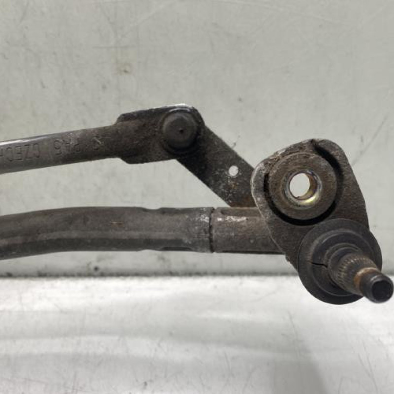 Moteur essuie glace avant VOLKSWAGEN GOLF 4 Photo n°3