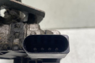 Moteur essuie glace avant VOLKSWAGEN GOLF 4
