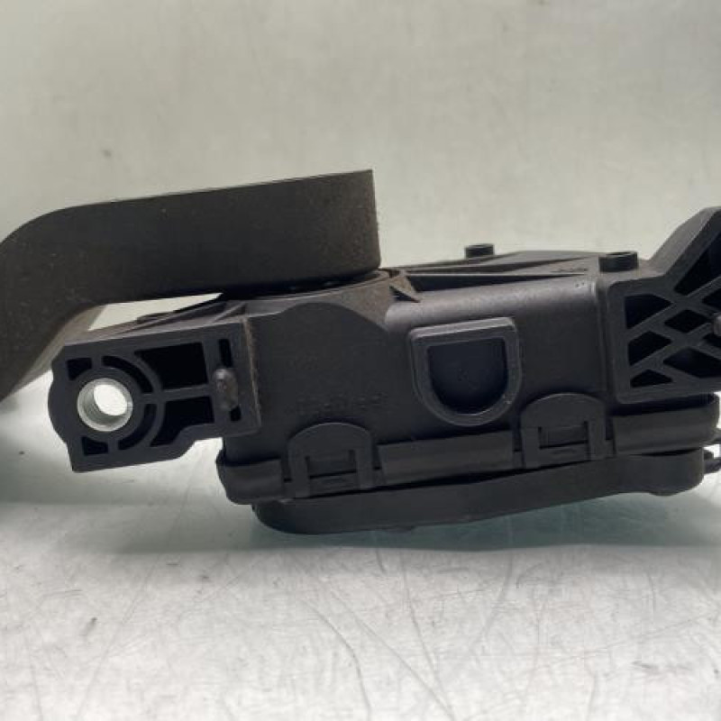 Pedale d'accelerateur VOLKSWAGEN GOLF 4 Photo n°3