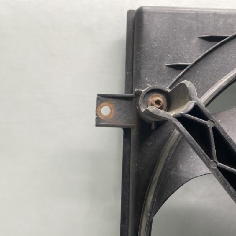 Moto ventilateur radiateur VOLKSWAGEN GOLF 4 Photo n°5