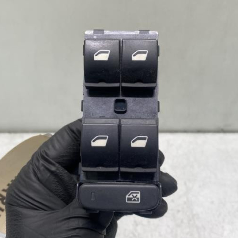 Interrupteur de leve vitre avant gauche CITROEN C3 3 Photo n°1