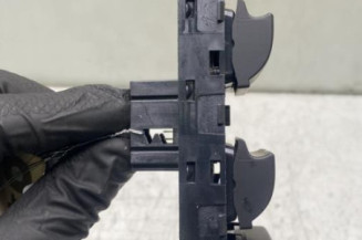 Interrupteur de leve vitre avant gauche CITROEN C3 3