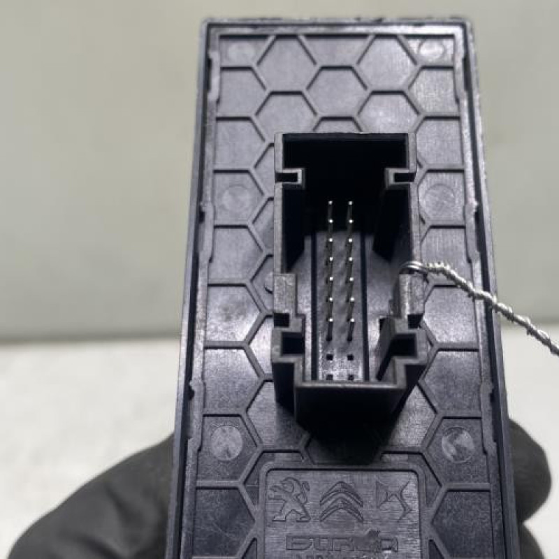 Interrupteur de leve vitre avant gauche CITROEN C3 3 Photo n°4