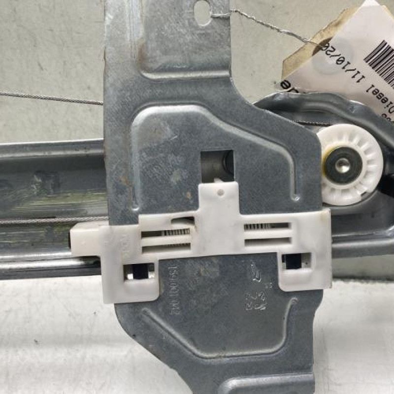 Leve vitre electrique avant gauche CITROEN C3 3 Photo n°4