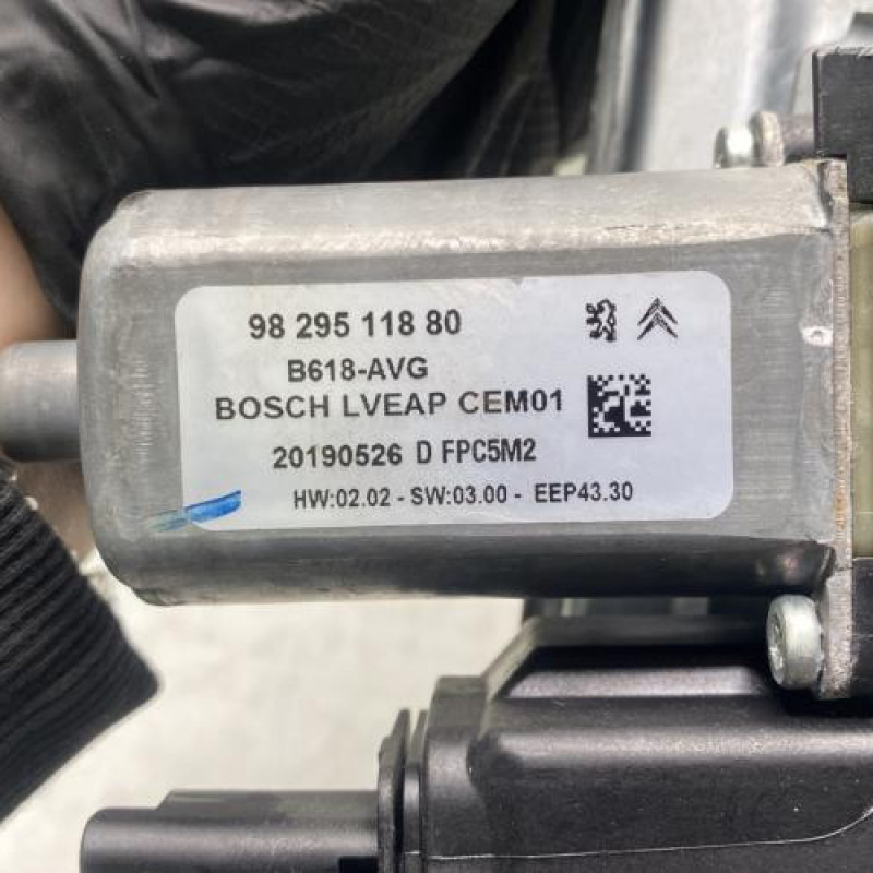 Leve vitre electrique avant gauche CITROEN C3 3 Photo n°7