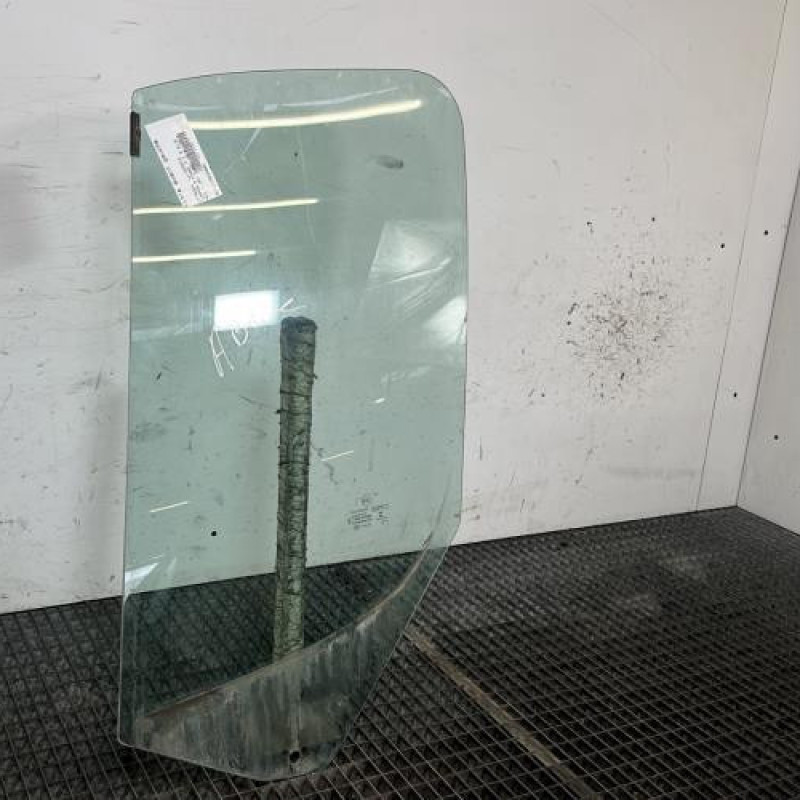 Vitre avant gauche CITROEN JUMPER 3 Photo n°2