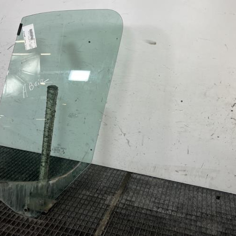 Vitre avant gauche CITROEN JUMPER 3 Photo n°3