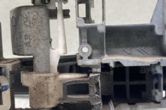 Poignee porte avant droit PEUGEOT 208 1