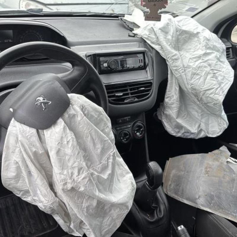 Poignee porte avant droit PEUGEOT 208 1 Photo n°18