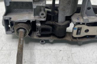 Poignee porte avant gauche PEUGEOT 208 1