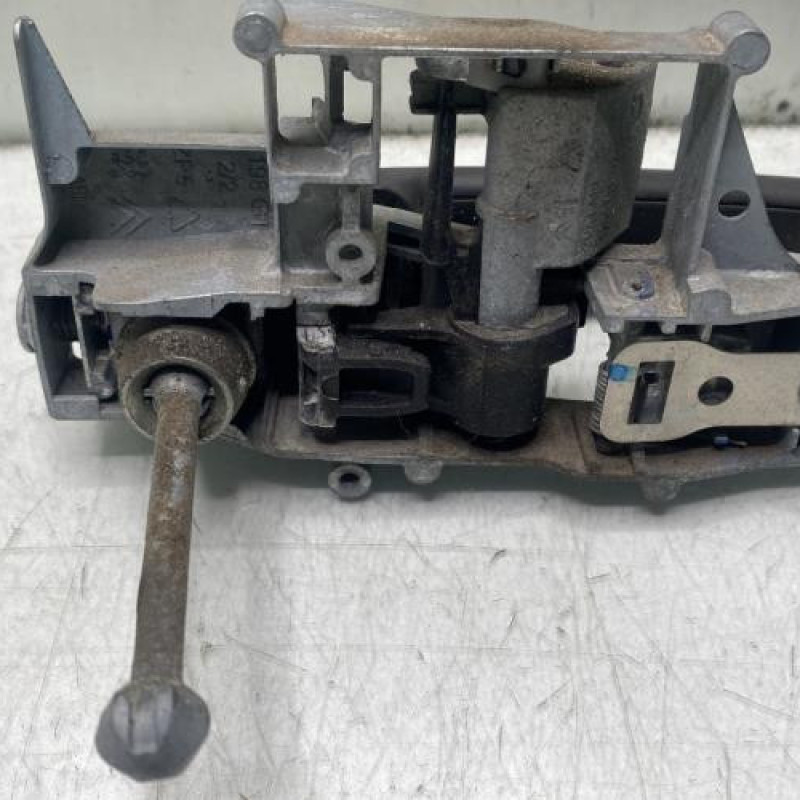 Poignee porte avant gauche PEUGEOT 208 1 Photo n°3