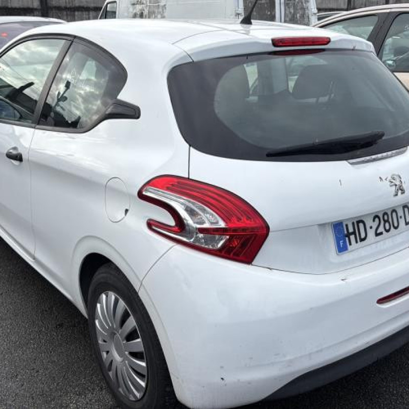 Poignee porte avant gauche PEUGEOT 208 1 Photo n°7