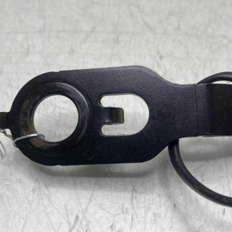 Attache ceinture avant gauche PEUGEOT 208 1 Photo n°4