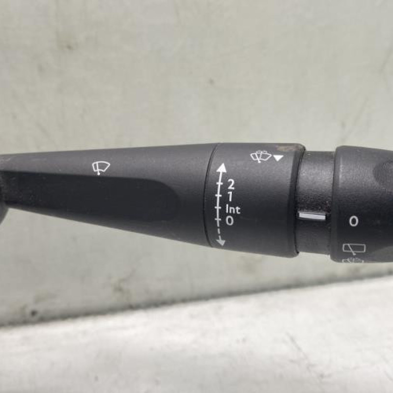 Com (Bloc Contacteur Tournant+Commodo Essuie Glace+Commodo Phare) PEUGEOT 208 1 Photo n°2