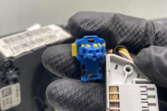 Com (Bloc Contacteur Tournant+Commodo Essuie Glace+Commodo Phare) PEUGEOT 208 1