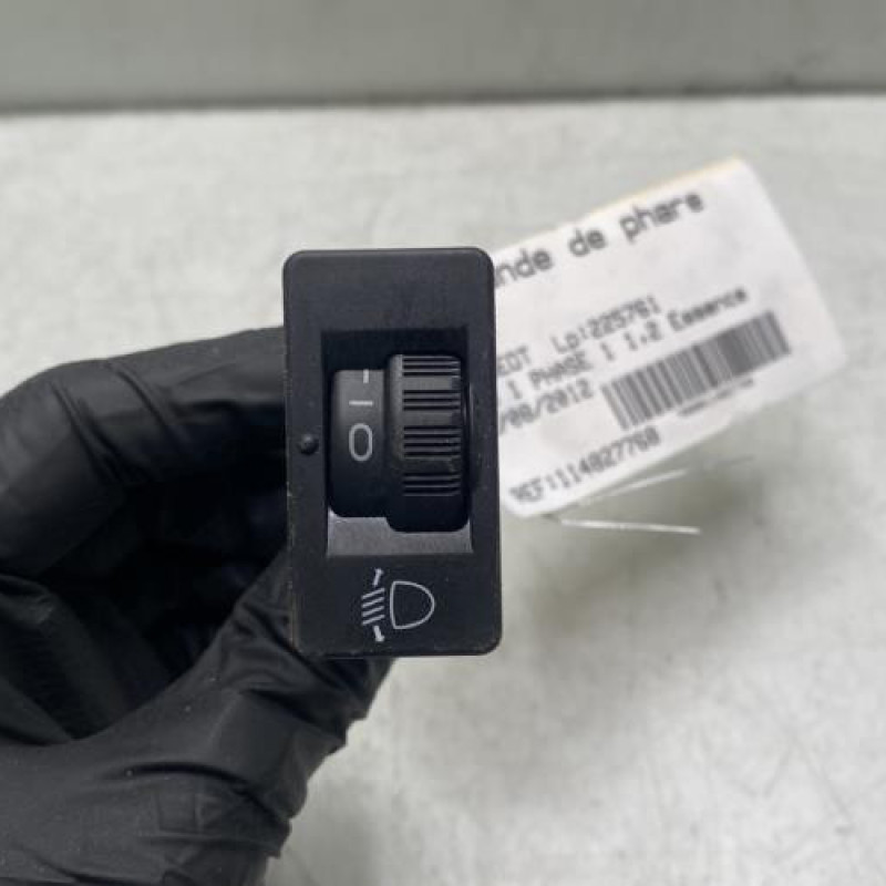 Commande de phare PEUGEOT 208 1 Photo n°1