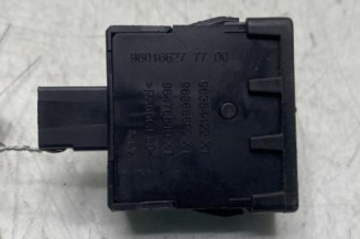 Commande de phare PEUGEOT 208 1