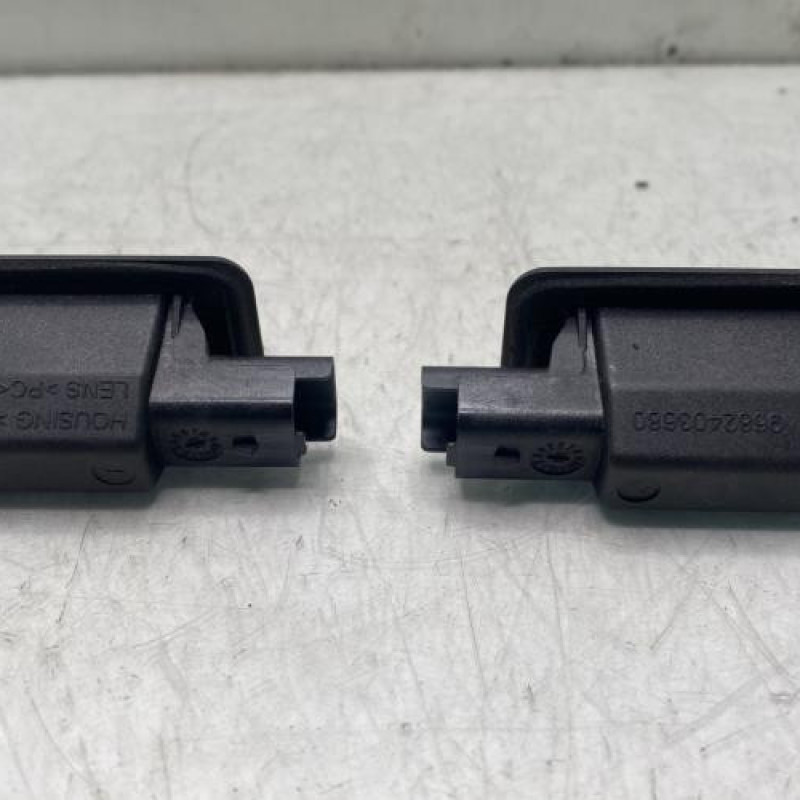 Eclairage de plaque PEUGEOT 208 1 Photo n°2